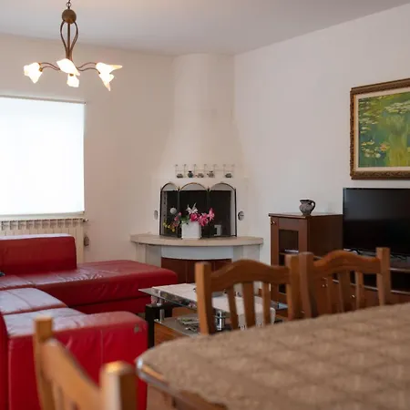 Apartment Sabrina Bis Zu 8 Personen By Interhome