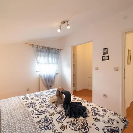 Sabrina Bis Zu 8 Personen By Interhome Apartment Poreč