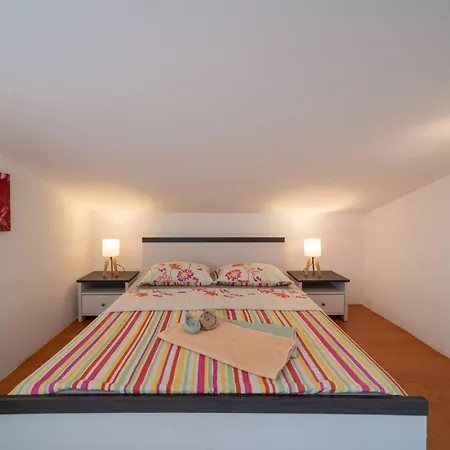 شقة Sabrina Bis Zu 8 Personen By Interhome بوريتش