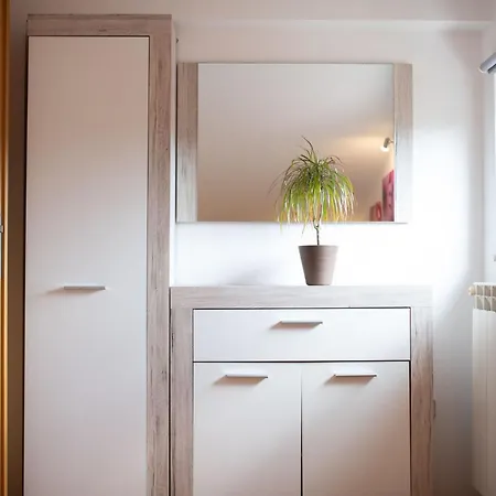 Sabrina Bis Zu 8 Personen By Interhome شقة