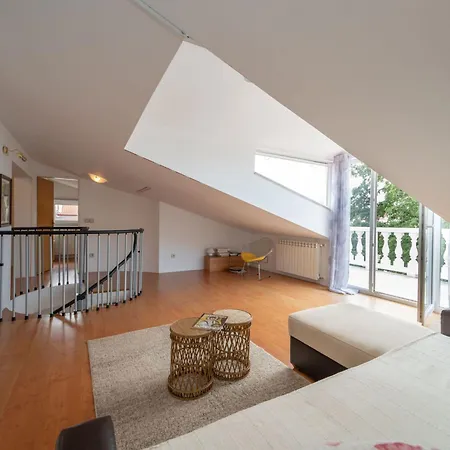 Sabrina Bis Zu 8 Personen By Interhome דירה *