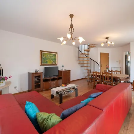 Sabrina Bis Zu 8 Personen By Interhome דירה פורץ